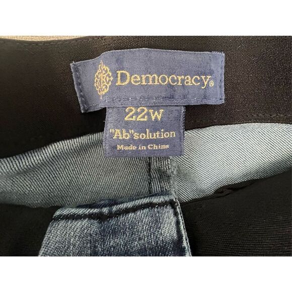 Democracy Medium Wash Mid-Rise Stretchy Straight Leg Jeans - Picture 2 of 4